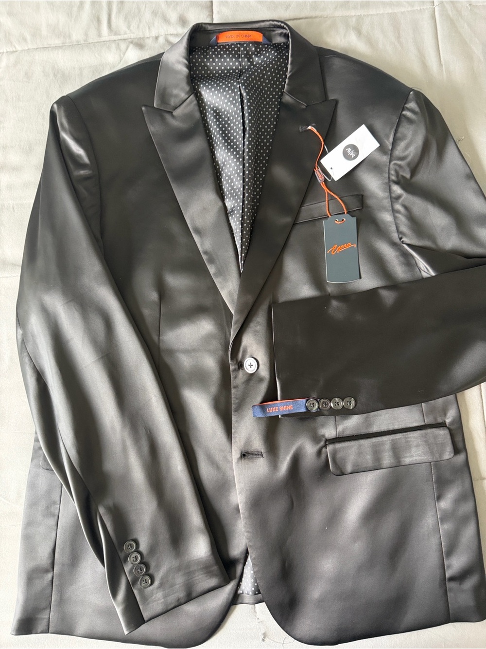 New Men's Black Shiny Slim Fit Suit -
 (NWT) suit 46R , pants 36x42